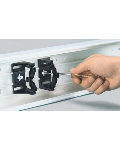 Крепеж розеток SA-MN EXP для короба TA-GN DKC 03000 в Пятигорске Аксессуары для кабель-канала Pintop.ru