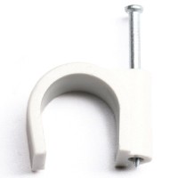 Скоба пластиковая с гвоздем, д.9 - 10мм DKC (51800)