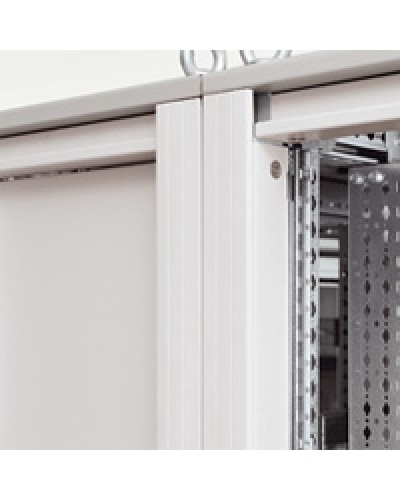 Облицовка Legrand 020562 в Пятигорске Аксессуары для стоек и шкафов Pintop.ru