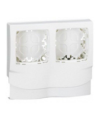 Рамка Legrand 031414 в Пятигорске Аксессуары для кабель-канала Pintop.ru