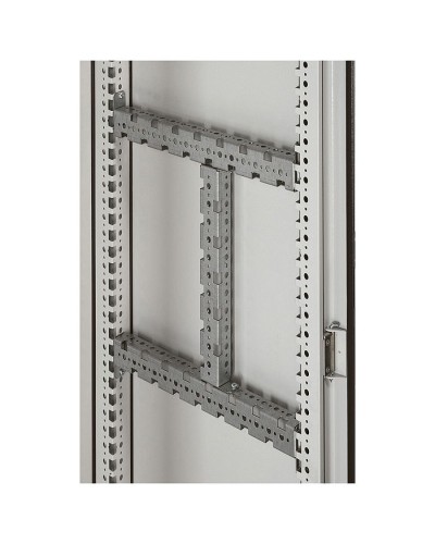 Траверс многофункциональный Legrand 048033 в Пятигорске Аксессуары для стоек и шкафов Pintop.ru