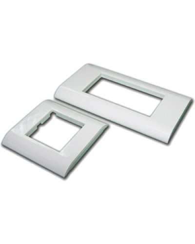 Накладка пластиковая TWT-FR45x90 в Пятигорске Аксессуары для стоек и шкафов Pintop.ru